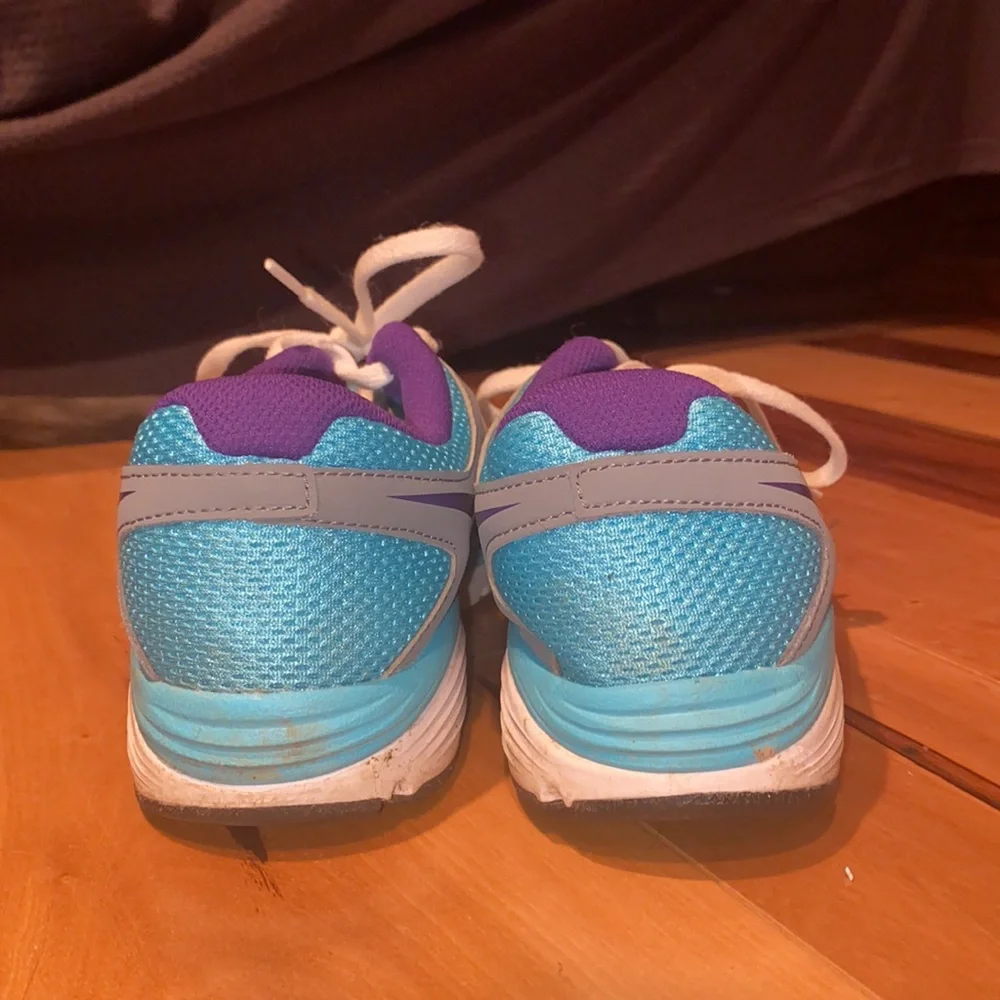 LIKE NEW- NIKE DUAL FUSION RUN 2 ~ WOMENS SIZE 6.5 (5Y) - Picture 4 of 9
